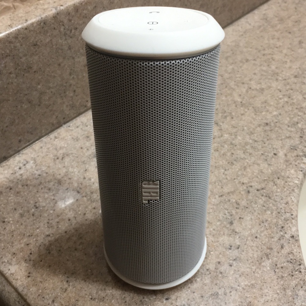 JBL Flip 2
